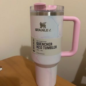 Stanley Tulle TARGET Limited Edition H2.0 Quencher 40oz Tumbler